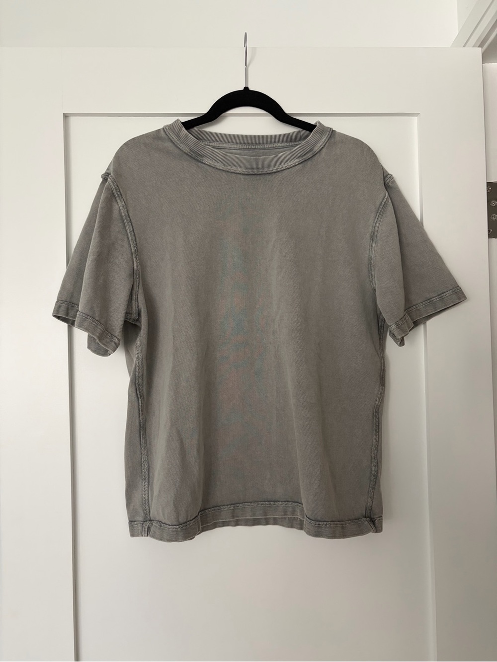 Hudson Jeans Short Sleeve Crew Tee in Faded Gray